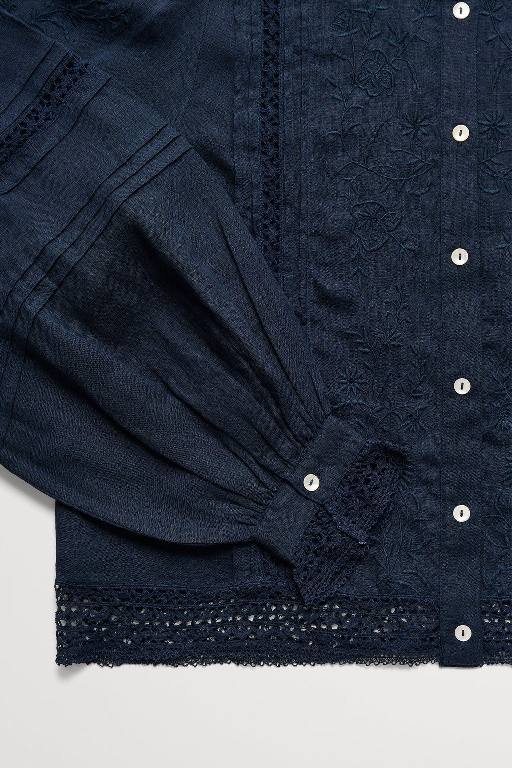 Skall Studio Velina Shirt in Dark Navy