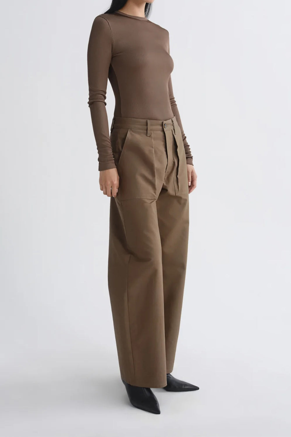 AGOLDE Low Curve Utility Trouser in Sateen Uniform Olive