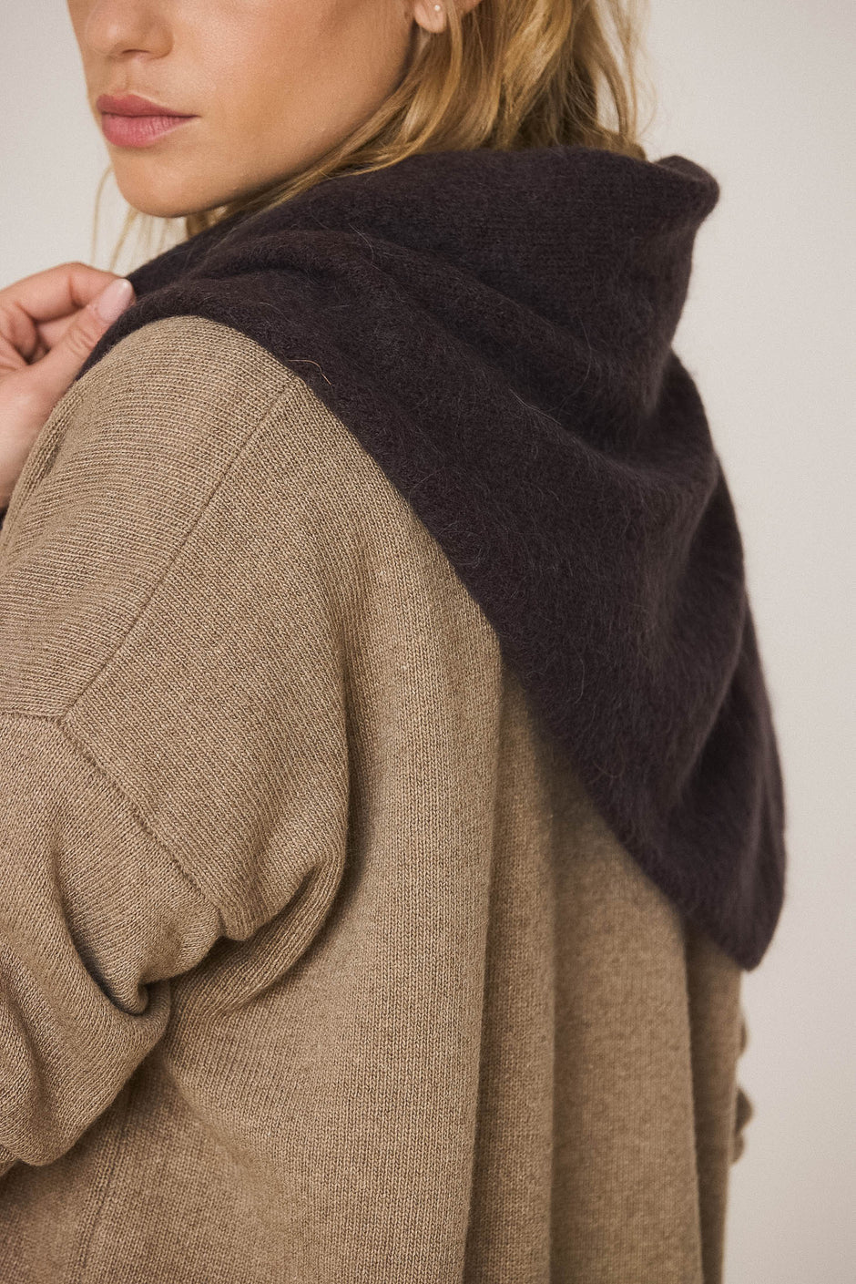 Indi & Cold Knitted Shawl in Chocolate